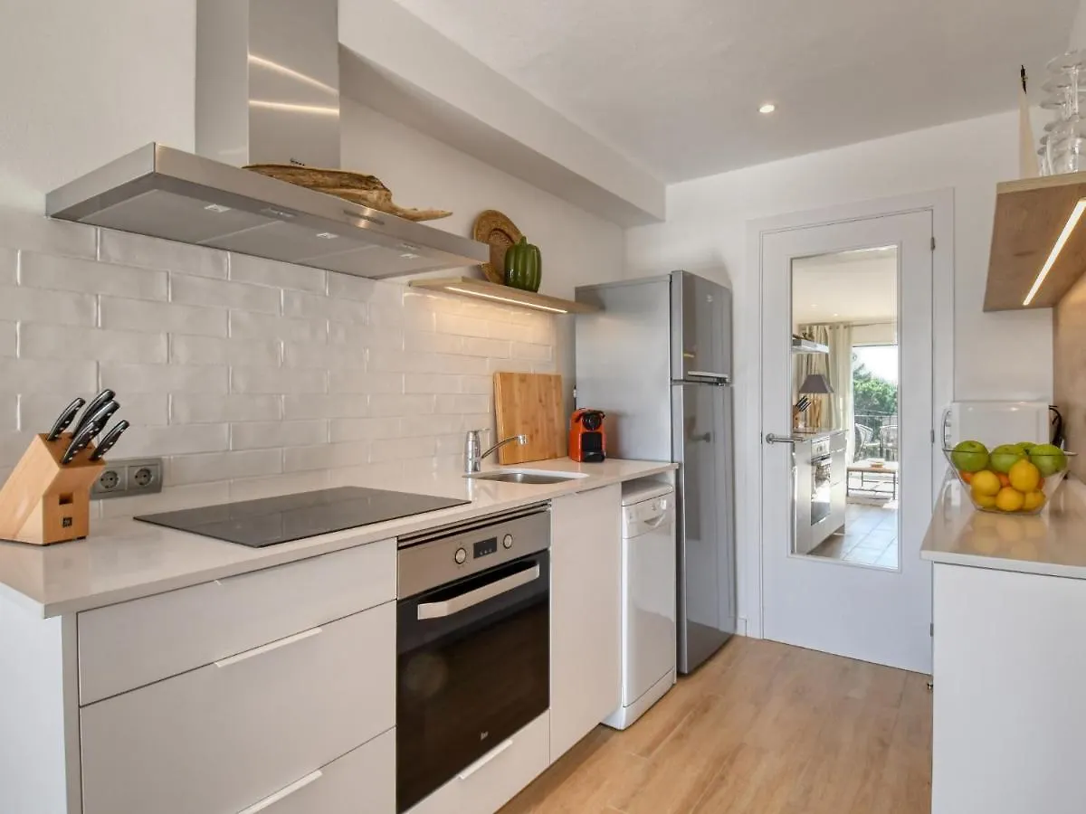 Refurbished Apartment Calella De Pal. Beach 250Mts كاليلا دو بالافروجيل